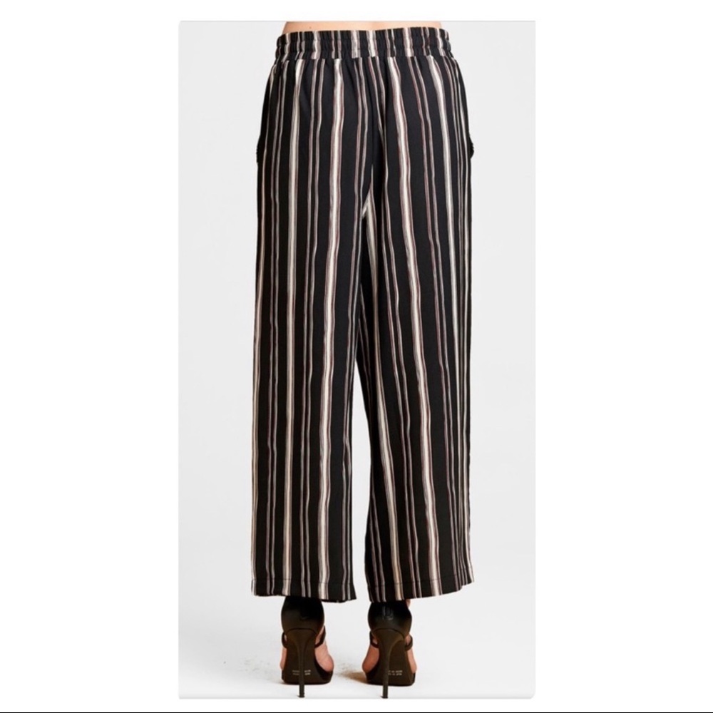 ๐ฆ4/$25 Casual Straight Leg Striped Pants - Picture 5 of 7